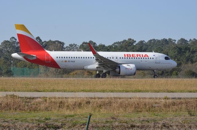 Airbus A320 (EC-NJU) - EC-NJU Before TakeOff From LEVX To LEMD. 21-11-2021