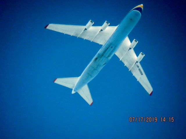 Antonov An-124 Ruslan (UR-82008)