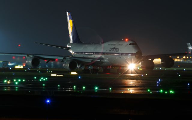 BOEING 747-8 (D-ABYT)