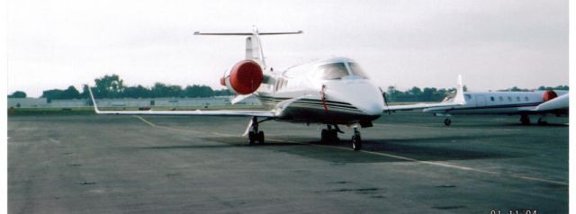 Learjet 60 (N263FX)