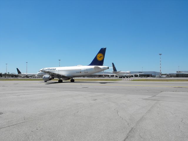 Airbus A321 (D-AILY)