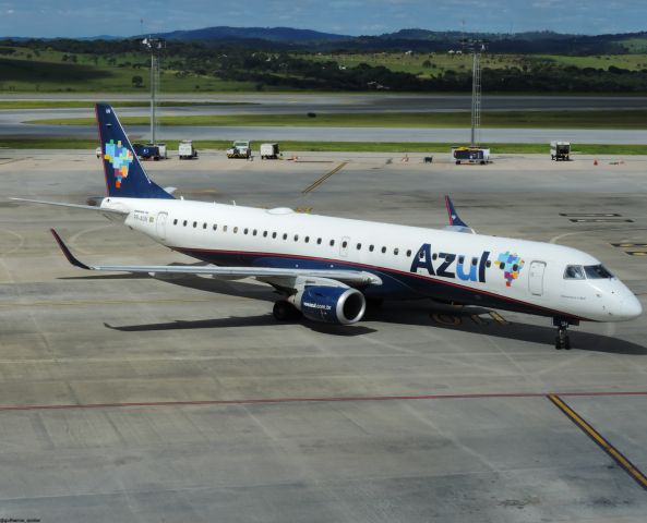 EMBRAER 195 (PR-AUH)