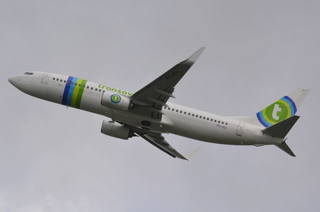 Boeing 737-800 (PH-HSI)