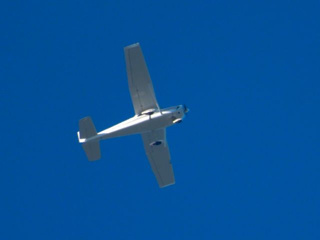Cessna Skylane (N2579G) - EWK-br /04/30/22