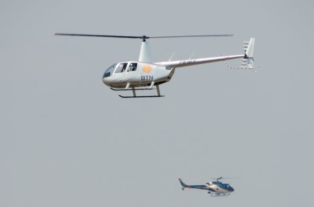 Robinson R-44 (PR-HFF)