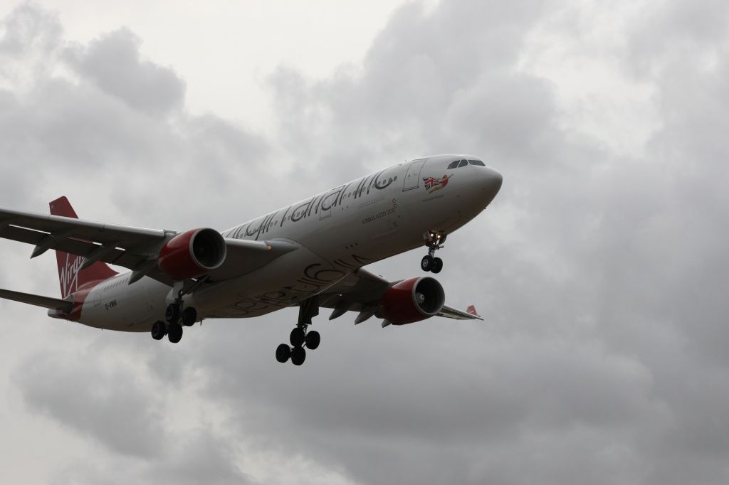 Airbus A330-200 (G-VMIK)