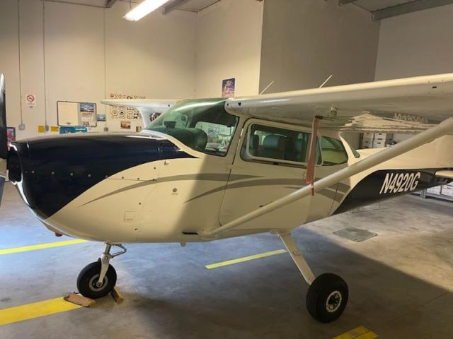 Cessna Skyhawk (N4920G)