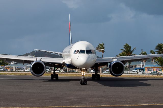 Boeing 757-200 (N6709)