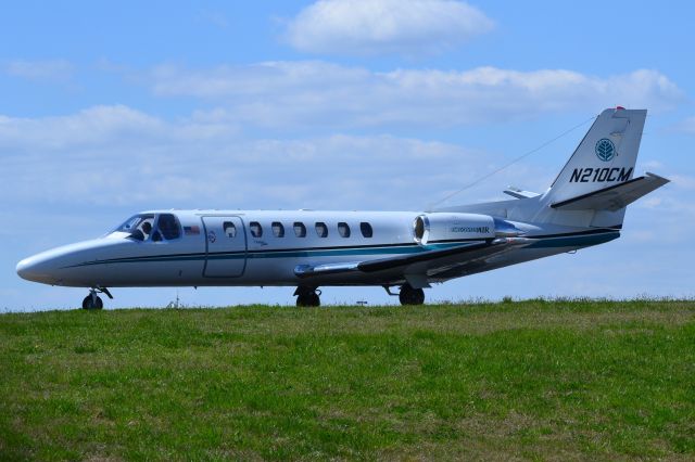 Cessna Citation V (N210CM) - CHARLOTTE-MECKLENBERG HOSPITAL AUTHORITY DBA (Atrium Health) taxiing at KCLT - 4/1/21