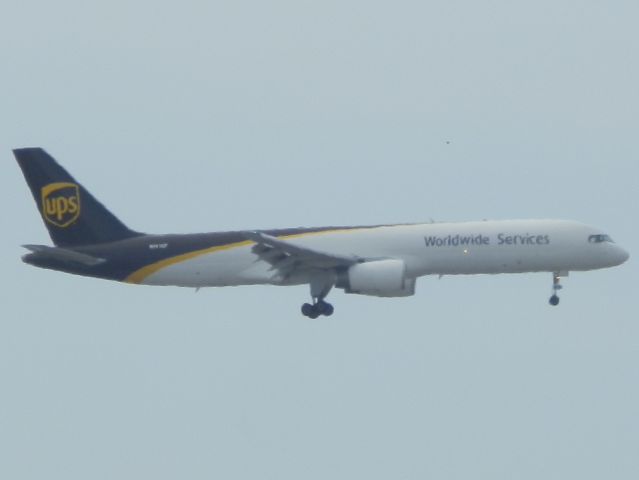 Boeing 757-200 (N471UP)