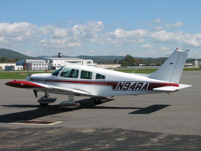 Piper Cherokee (N94RA) - Id love to go flyin in this plane sometime.