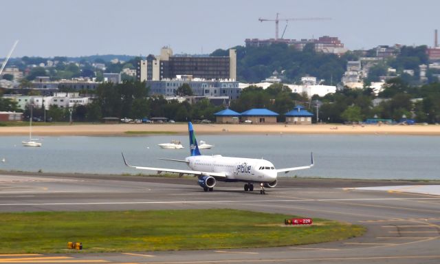 Airbus A321 (N905JB) - JetBlue Airways Airbus A321-231(WL) N905JB in Boston 