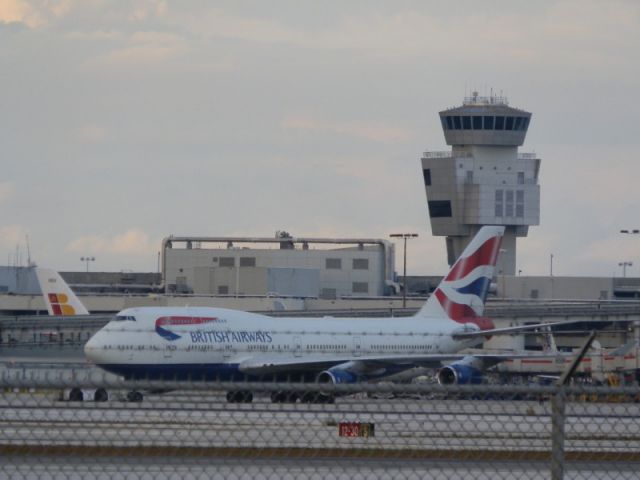 Boeing 747-400 (G-BNLP)