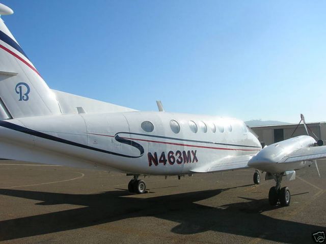 Beechcraft Super King Air 200 (N463MX)