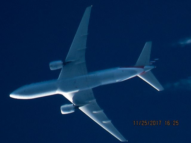 Boeing 777-200 (N765AN)