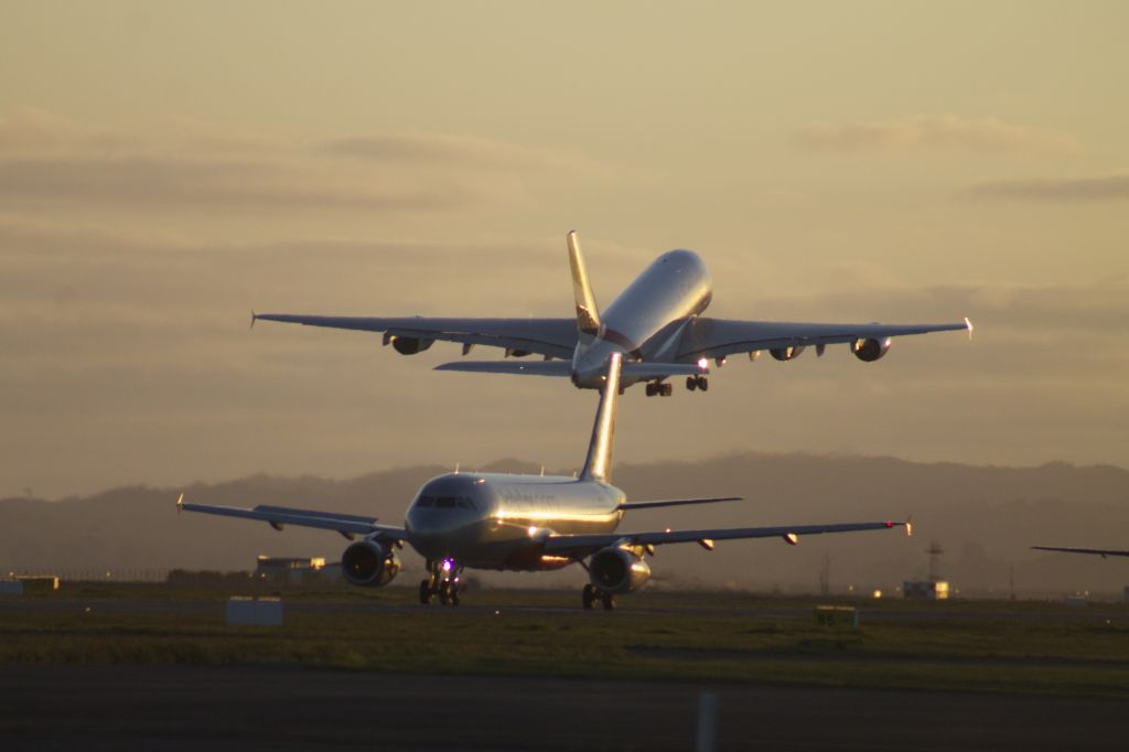 Airbus A320 (VH-VFF)