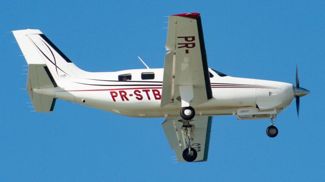 Piper Malibu Mirage (PR-STB)