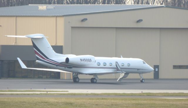 N450QS — - Shown here is a Gulfstream IV-X on the Tarmac in the Autumn of 2016.