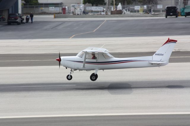 Cessna Skyhawk (N48204) - Landing RWY 21