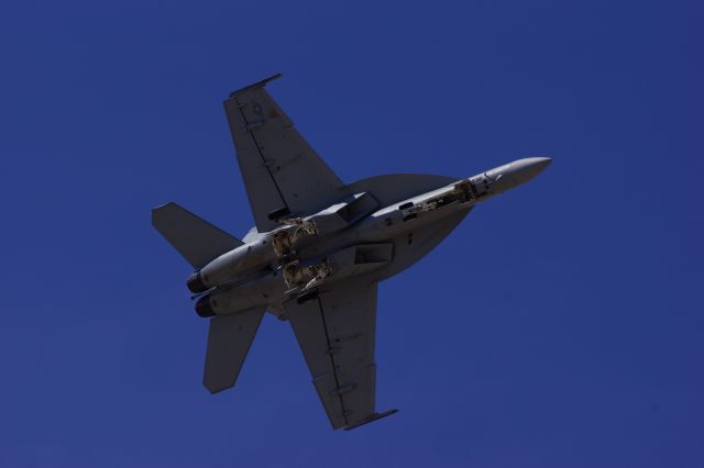 McDonnell Douglas FA-18 Hornet — - F-18 Marines Super Hornet LA County Air show Lancaster