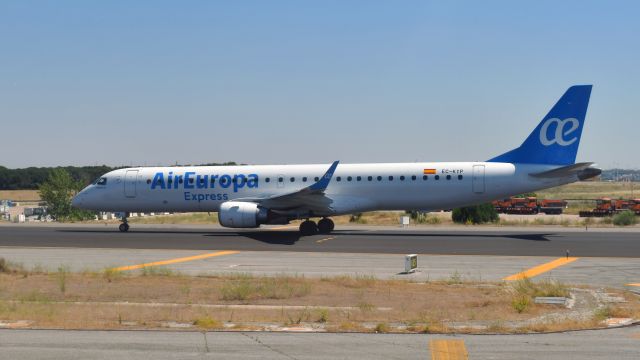 Embraer ERJ-190 (EC-KYP) - Air Europa Express Embraer ERJ-195LR EC-KYP in Madrid 