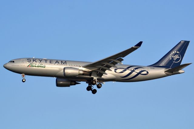 Airbus A330-300 (EI-CIR)