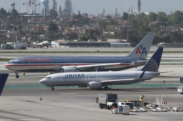 Boeing 737-900 (N73256)