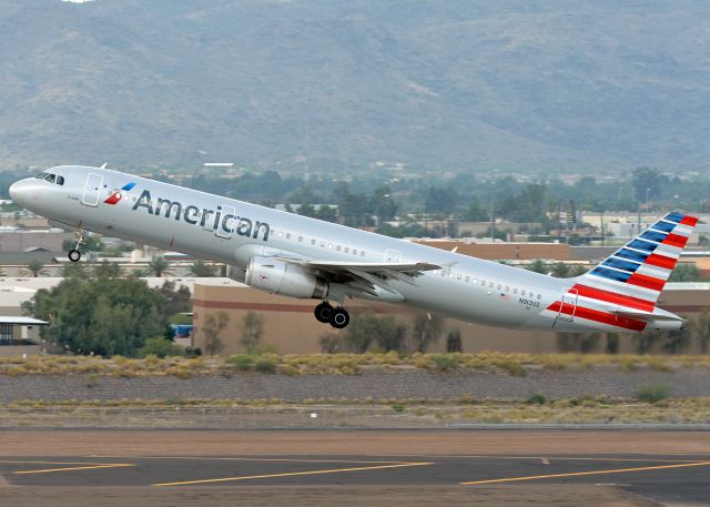 Airbus A321 (N913US)