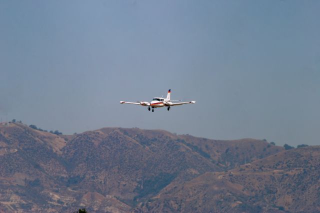 Piper PA-30 Twin Comanche (N42TP)
