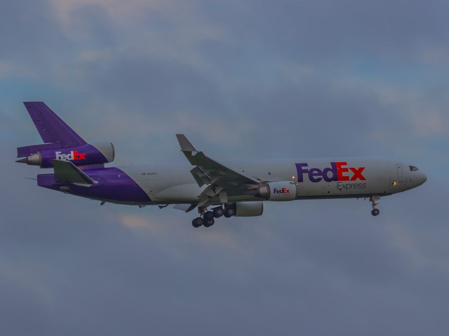 Boeing MD-11 (N615FE)