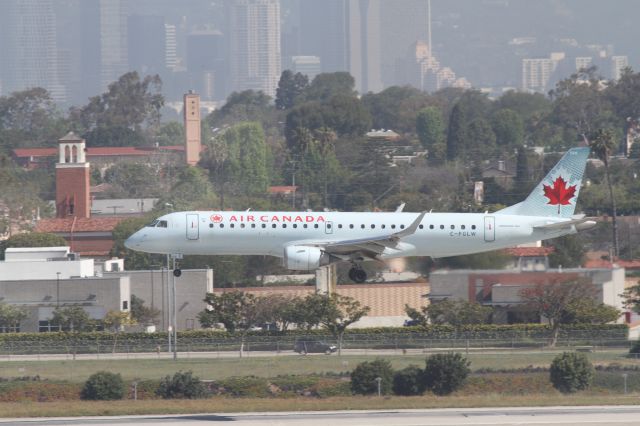 Embraer ERJ-190 (C-FGLW)