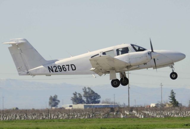 Piper PA-44 Seminole (N2967D)