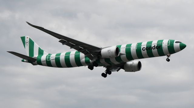 Airbus A330-300 (D-ANRA) - On final to RWY 10.