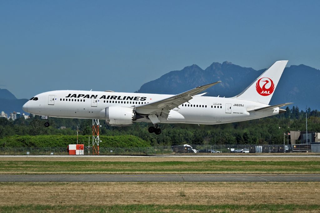 Boeing 787-9 Dreamliner (JA839J)