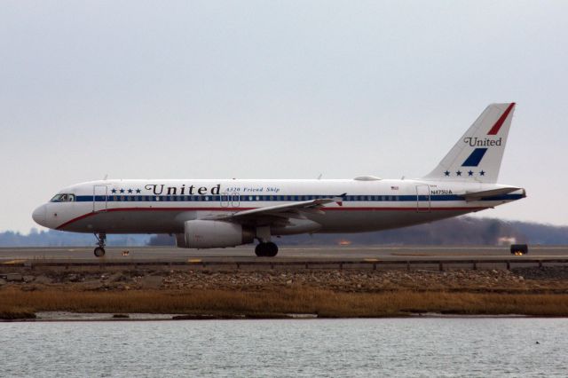 Airbus A320 (N475UA)