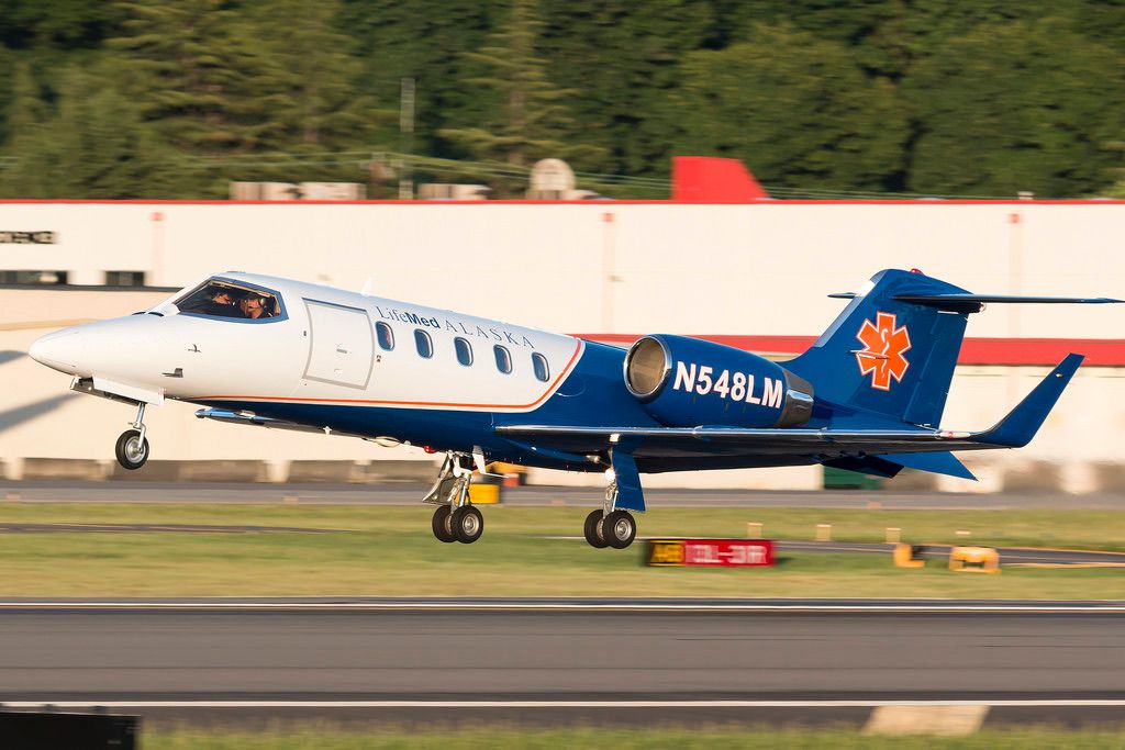 Learjet 31 (N548LM)