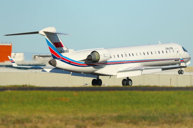 Canadair Regional Jet CRJ-700 (B-4060)