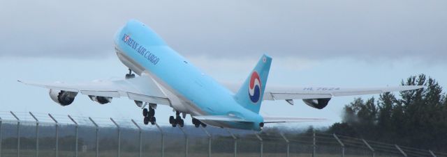 BOEING 747-8 (HL7624)