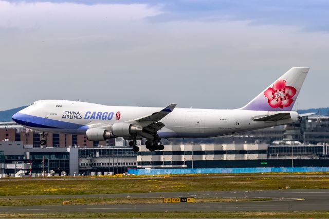 Boeing 747-400 (B-18723)