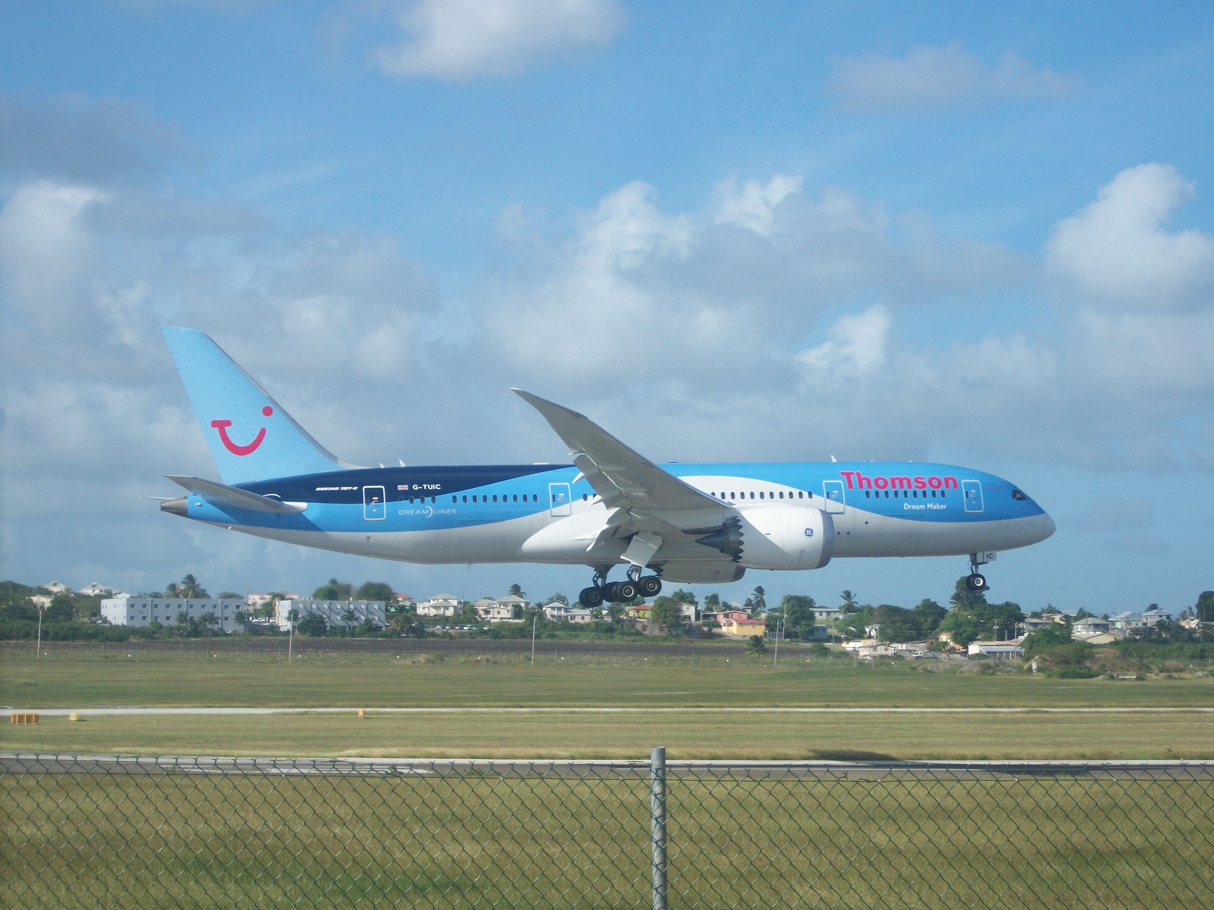 Boeing 787-8 (G-TUIC) - Seconds from touchdown in barbados