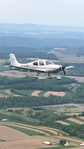 Cirrus SR-22 (N612MT)