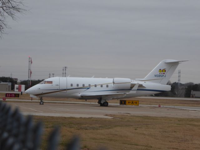 Canadair Challenger (N585PJ)