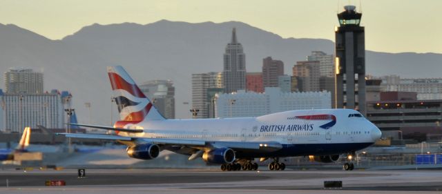 Boeing 747-400 (G-BNLP)