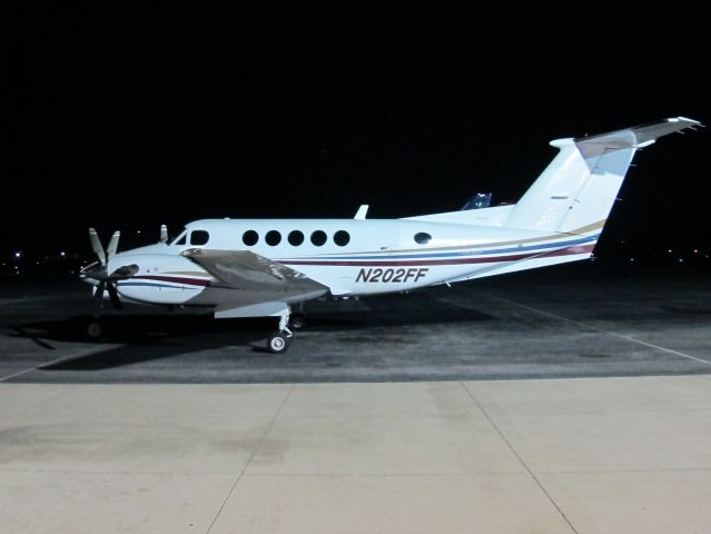 Beechcraft Super King Air 200 (N202FF) - A very nice King Air.