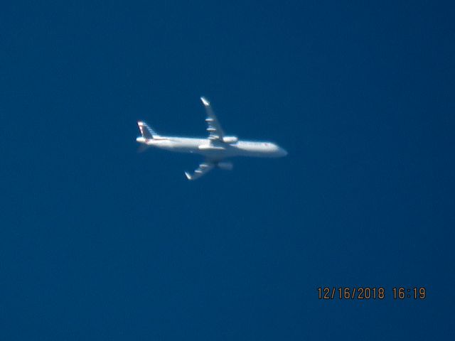 Airbus A321 (N102NN)