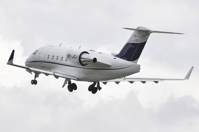 Canadair Challenger (HB-JFJ)