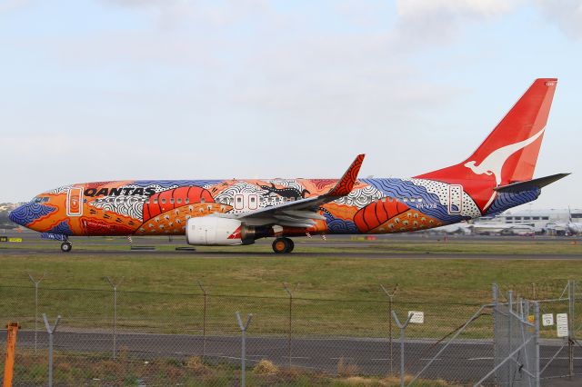 Boeing 737-800 (VH-VXB)