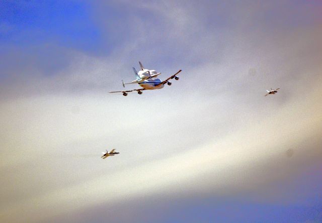 N905NA — - NASA 747 and chase planes over Long Beach minutes from Endeavors final landing at LAX