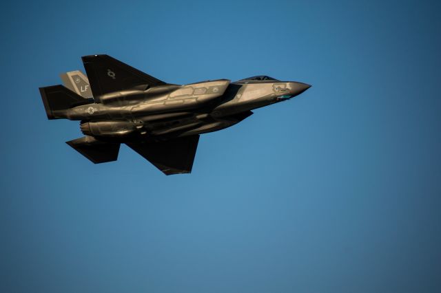 Lockheed F-35C (11-5038) - A United States Air Force F-35A,11-5038 flies past the crowd at Airshow London 2017 at YXU / CYXU.