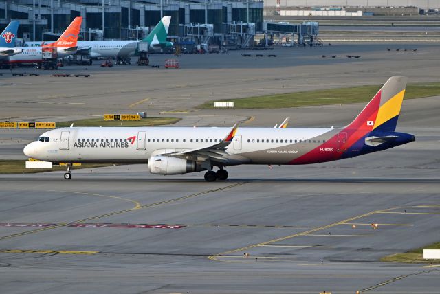 Airbus A321 (HL8060)